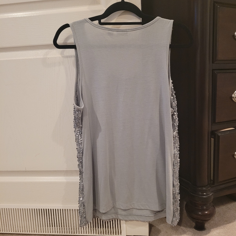 CATO sequined gray sleeveless tank top. Plain gray on the back. Size Lar… - Picture 2 of 7